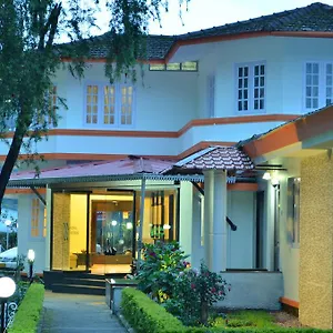 https://royal-retreat.kerala-hotels.net